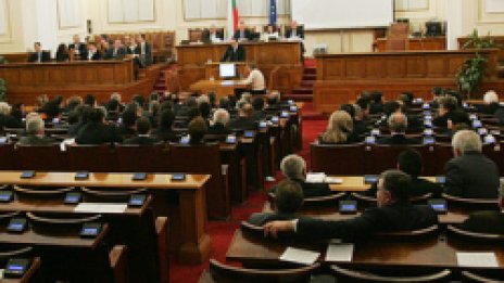 Властта май се изплаши. И реши: 8% праг за коалиции