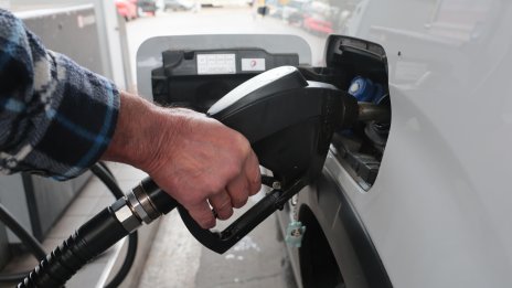 Вижте реда и условията за помощите за скъпи горива