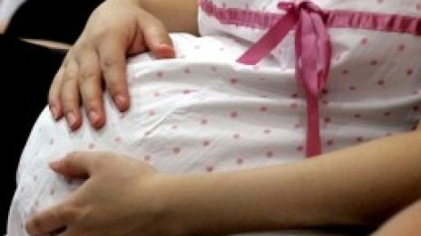 Американка роди близнаци от различни мъже