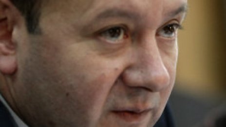 Миков си мрънка: МВР не може да пази пътя