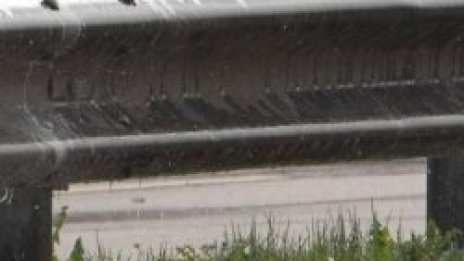 Разделят с мантинела пътя Бургас&ndash;Созопол