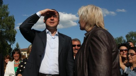 Ние не сме изградили рая, но работим усърдно