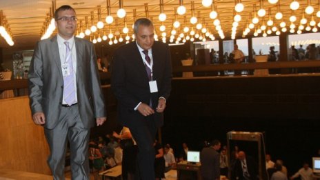 Костов: Няма да смутя преговорите дори с нищожна лична претенция