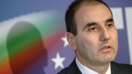 Цветан им обеща по-високи заплати, ама...