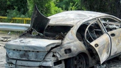 Шофьор изгоря в BMW-то си в Разградско