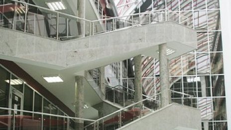 Регионалното министерство спира временно 60 проекта
