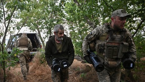 Курсант застреля двама украински инструктори в тренировъчен център