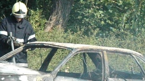 Два овъглени трупа в катастрофирала кола край Кубрат