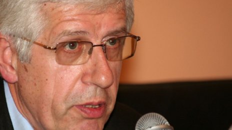Р. Овч.: Иди си с мир, Сергей, иди си!