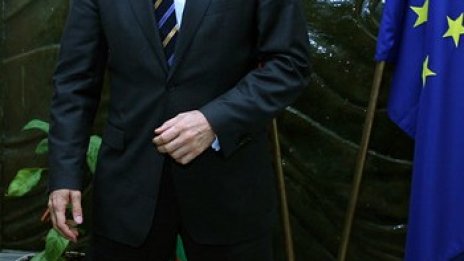 МВР не може да спре телефонните измамници, призна Цветанов