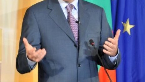 Министър го играел премиер