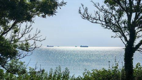 Слънчево ще е времето утре, на места следобед ще превали