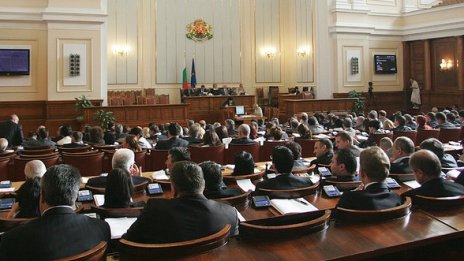 "Омагьосаният кръг" на импийчмънта стана спирала