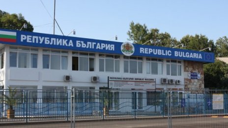 Парфюми за 3 милиона лева спипани на митница