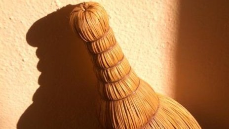 Чистачка сви 2500 евро от шефски кабинет