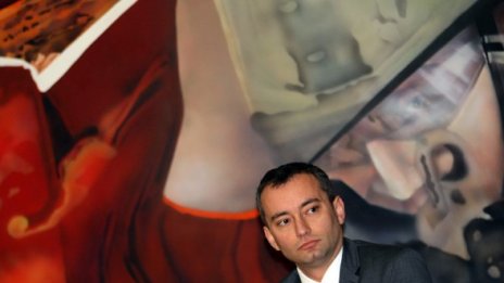 Отказвам да живея в страната на Алиса!