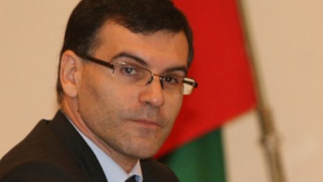 Минималната заплата през 2010 г. остава 240 лв.