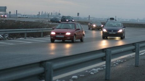 Пътните настилки в по-голямата част от страната са сухи