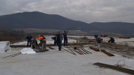 Задължават Мапа Дженгиз да завърши "Люлин" до края на 2010