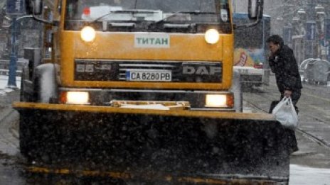 Столична община: Работихме цяла нощ