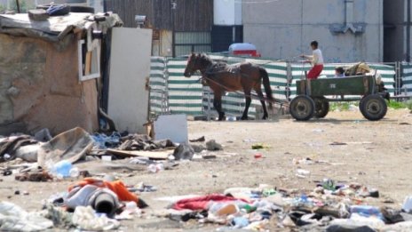 Роми стават полицаи в гетата в Бургас