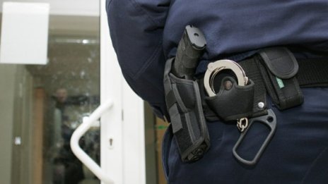 Арестуваха четирима, уличени в отвличане и побой