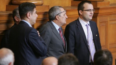 Синята коалиция ще поставя все повече условия на ГЕРБ