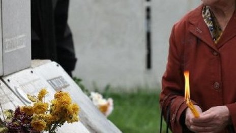 Допълнителен транспорт в София за Задушница