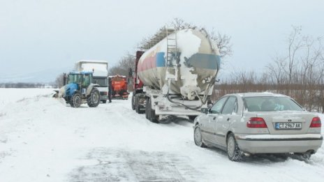 Пътищата са проходими при зимни условия