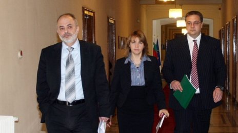 Тотю Младенов: Пенсионерите ще почакат