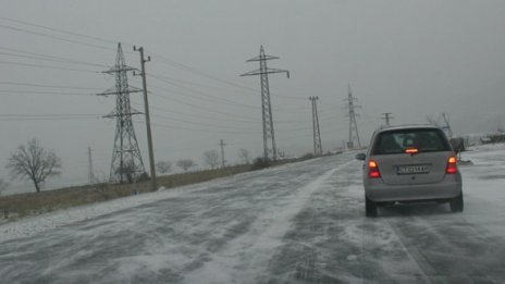 Пътищата са проходими при зимни условия