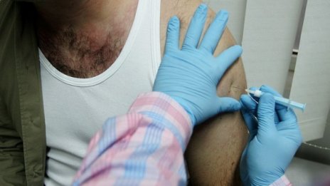Едва 80 хил. ваксини срещу A(H1N1) са поръчани от МЗ