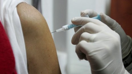 Чакат вълна на заболели от "свински грип" в България