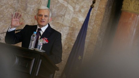 Председателят на ЕП: Много е трудно да кажем "не" на ГМО