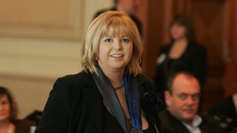 Капон: Първанов може да наложи вето върху закона за ГМО