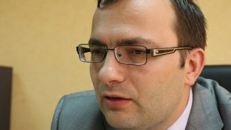 СДС: Г-н Първанов, историк сте, разкрийте как се роди тройната коалиция