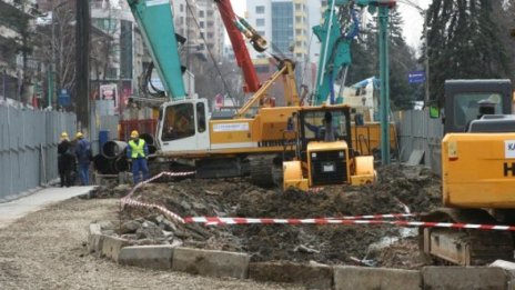 Работник пострада при инцидент на строеж на метрото
