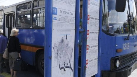 До 1.30 през нощта автобуси, тролеи и трамваи в София