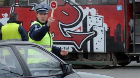 Дипломат блокира движението на трамваите на пл. "Възраждане"