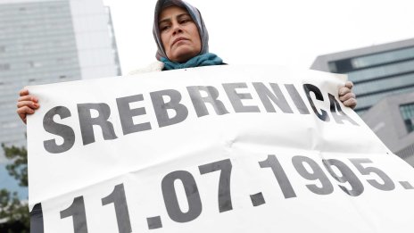 30 години по-късно напрежението около Сребреница се чувства сякаш е 1992 г.