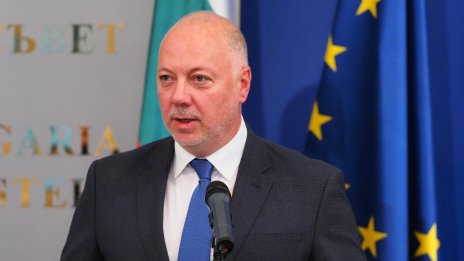 Премиерът: Важна задача е да осигурим нормална доставка на нефт