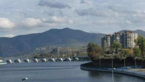 Източват Водното огледало в Кърджали. БСП зове за протест