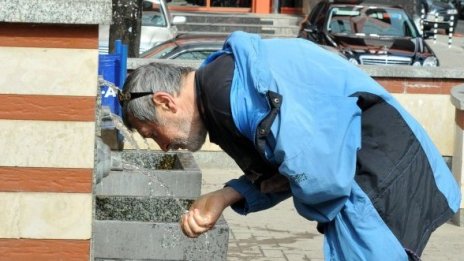 Топлата вода в столицата без поскъпване през лятото