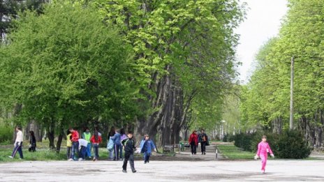 Хайки по парковете, дебнат за фасове и паркирани коли