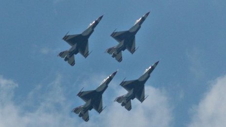 Първанов: Армията има нужда от модерни военновъздушни сили