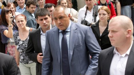 Борисов иска писмен отговор от медии дали им оказва натиск