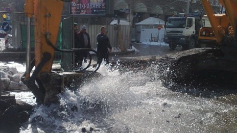 Спират водата в жк "Младост 2"