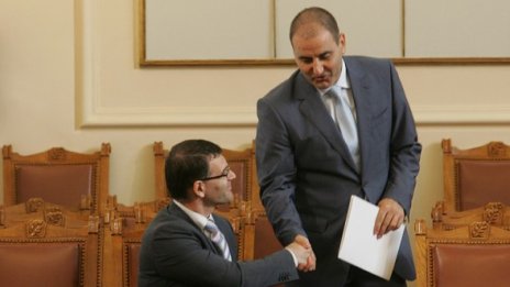 Дянков на Цветанов: Аз тебе те уважавам