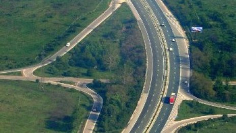 Пътните настилки в страната са сухи