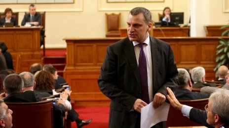 Сини и червени обвиняват ГЕРБ в лобизъм